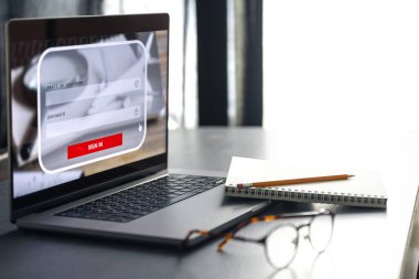 İş olanakları aramak için internet sitesinde işçi aranıyor.