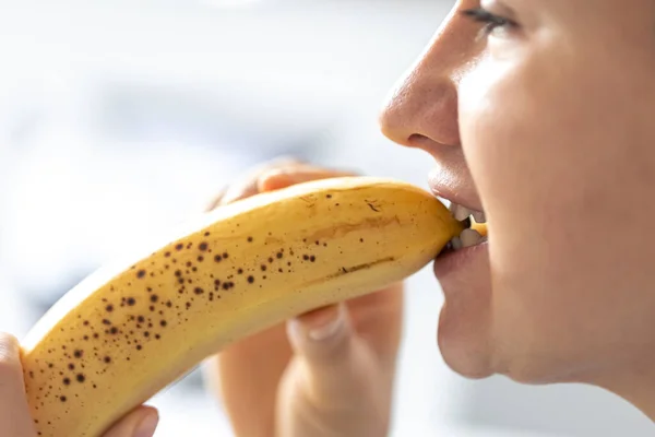 Detailed Shot Woman Eats Fresh Banana Macro Shot — Stock Photo, Image