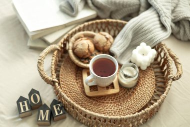 Yazı eviyle samimi bir kompozisyon. Ev konforu ve konfor. Yüksek kalite fotoğraf