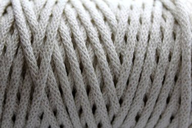 beyaz örgü kumaş, yakın ip pamuk yumağı