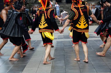 Jakarta, Endonezya. 12 Kasım 2023. SLB Negeri 11 'de engelli öğrencilerin görünümü, TMII turizm merkezinin açık sahnesinde Jakarta.