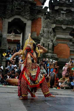 Jakarta, Endonezya. 10 Nisan 2024. Halk sanatı 