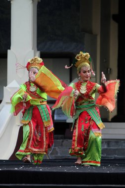 Solo, Endonezya. 29 Nisan 2024. Jakarta 'dan geleneksel dans 