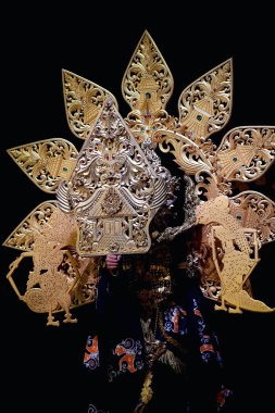 Jakarta, Endonezya. Mei 5, 2024. Batik temalı Magetan Etno Karnavalı Doğu Java Pavyonu, TMII, Jakarta 'da görülüyor.