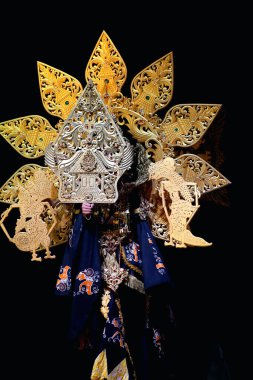 Jakarta, Endonezya. Mei 5, 2024. Batik temalı Magetan Etno Karnavalı Doğu Java Pavyonu, TMII, Jakarta 'da görülüyor.