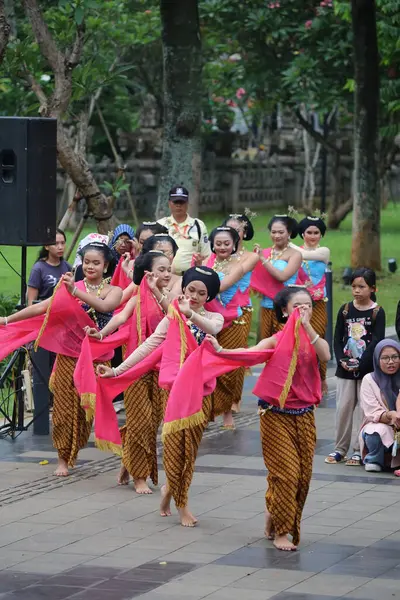 stock image Jakarta, Indonesia. May 25 2024. A traditional dance called 