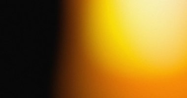 Siyahtan parlak sarımsıya pürüzsüz bir değişim. Doku ince ve hafif tahıllı..