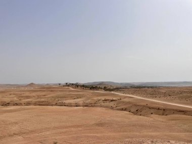 Fas 'ta çöle tepeden bakan
