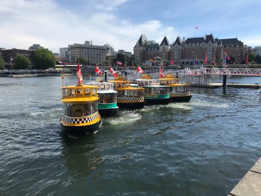 Victoria, British Columbia, Kanada - 1 Temmuz 2018 Kanada su taksisi Victoria Limanı 'nda.
