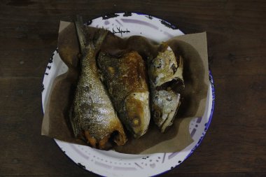 Süt balığı Endonezya halkı için lezzetli bir meze.