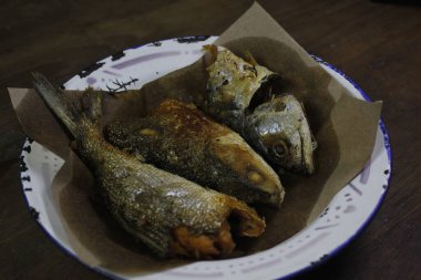 Süt balığı Endonezya halkı için lezzetli bir meze.