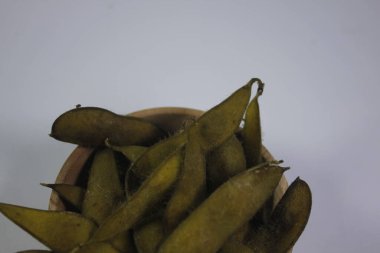 Soya fasulyesi yemek kemik sağlığını korumak için yararlıdır.