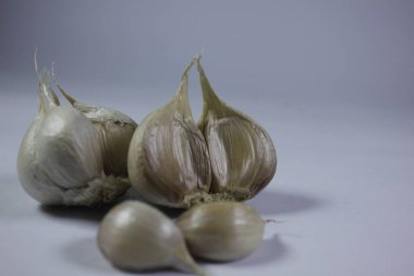 Allium sativum bağışıklık sistemi için faydalıdır.