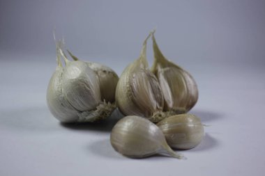 Allium sativum bağışıklık sistemi için faydalıdır.