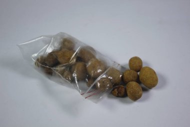 Yumurta fındıkları kızarmış yumurta ve un karışımı ile yapılır.