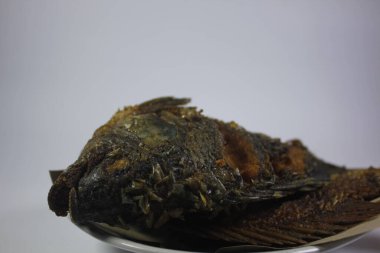 Tilapia kızartması Tilapia 'dan yapılan işlenmiş gıdalardan biridir.