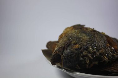 Tilapia kızartması Tilapia 'dan yapılan işlenmiş gıdalardan biridir.