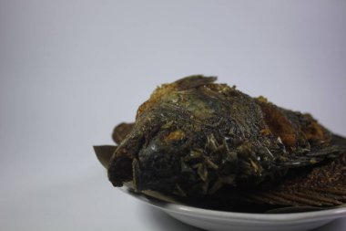 Tilapia kızartması Tilapia 'dan yapılan işlenmiş gıdalardan biridir.