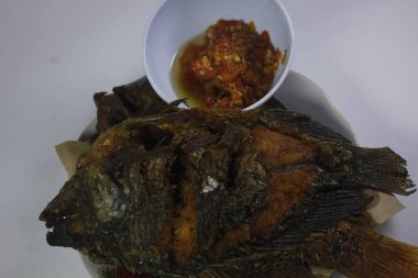 Tilapia kızartması Tilapia 'dan yapılan işlenmiş gıdalardan biridir.