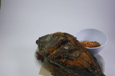 Tilapia kızartması Tilapia 'dan yapılan işlenmiş gıdalardan biridir.