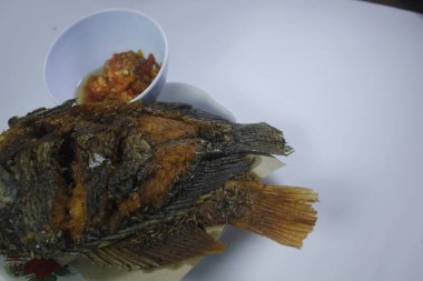 Tilapia kızartması Tilapia 'dan yapılan işlenmiş gıdalardan biridir.