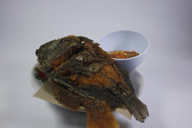 Tilapia kızartması Tilapia 'dan yapılan işlenmiş gıdalardan biridir.