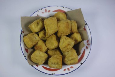 Kızarmış tofu, Endonezyalılar tarafından sık sık yenen bir mezedir..