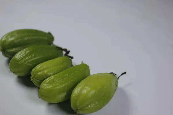 Averrhoa Bilibi 'nin tadı ekşi..