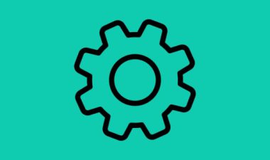 dişli simgesi soyut arkaplanda izole edildi