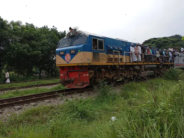 Tren istasyonunda tren.