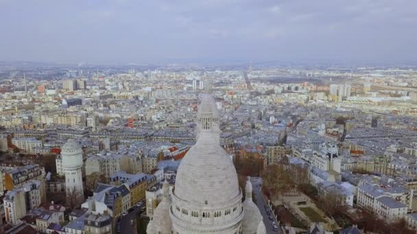 Descenso Drones Sobre Sacr Coeur Montmartre Con Grandes Detalles Vistas — Vídeos de Stock