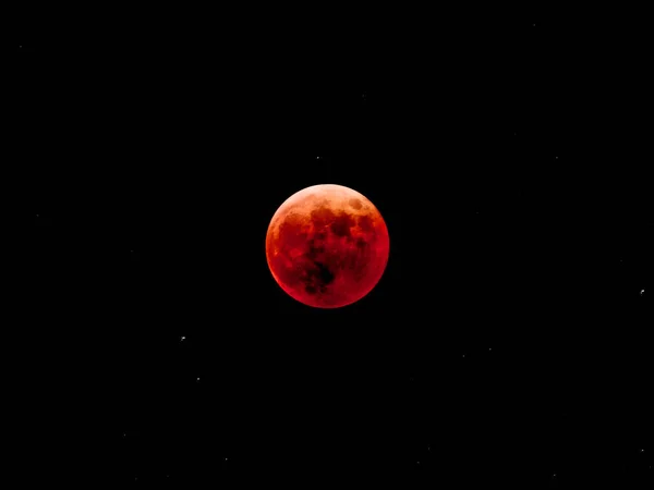 Eclipse Lunar Total Durante Noite — Fotografia de Stock