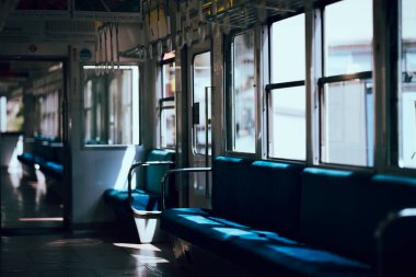 Kyoto Japonya 'da tren var.