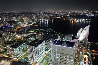 Sabahın erken saatlerinde Yokohama