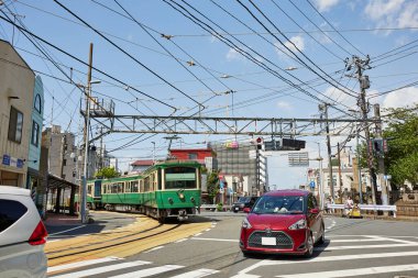 Kamakura Japonya 'da öğleden sonra treni