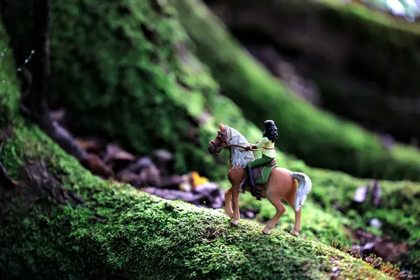 Figura Cavalo Floresta Verde — Fotografia de Stock