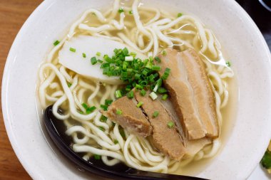 Okinawa 'daki Soki Soba' yı kapatın. 