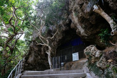 Okinawa 'daki Shirmichu' nun mezarı.