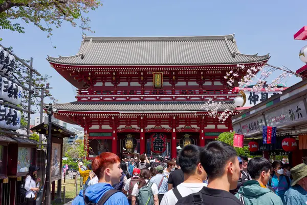 Templo Sensoji Con Montón Turistas Fotos de stock libres de derechos