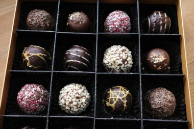 Çikolata çeşitlerini kapatın.