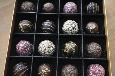 Çikolata çeşitlerini kapatın.