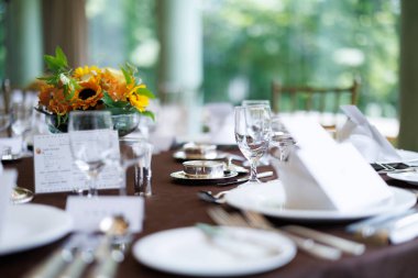 Gündüz vakti restoranın içi