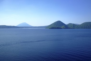 Yazın Hokkaido Gölü