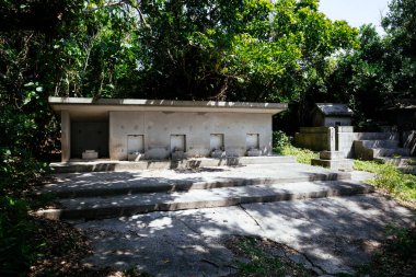 Utaki Okinawa 'nın kutsal binası Japonya