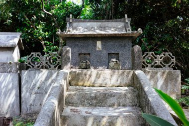 Utaki Okinawa 'nın kutsal binası Japonya
