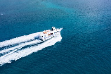 Okinawa Japonya 'da uyanma dalgası