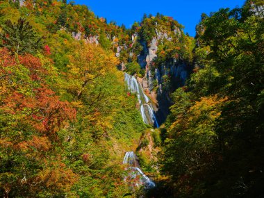 Hokkaido 'daki Hagoromo Şelalesi
