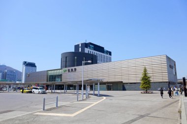 hakodate istasyonu güneşli bir günde