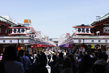 Nakamise Caddesi, Asakusa Tokyo.