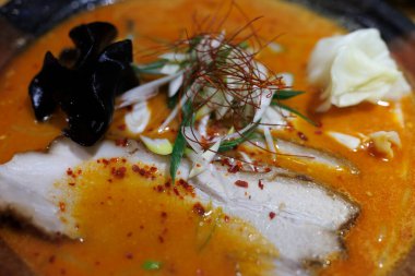 Japonya 'da Miso aromalı ramen